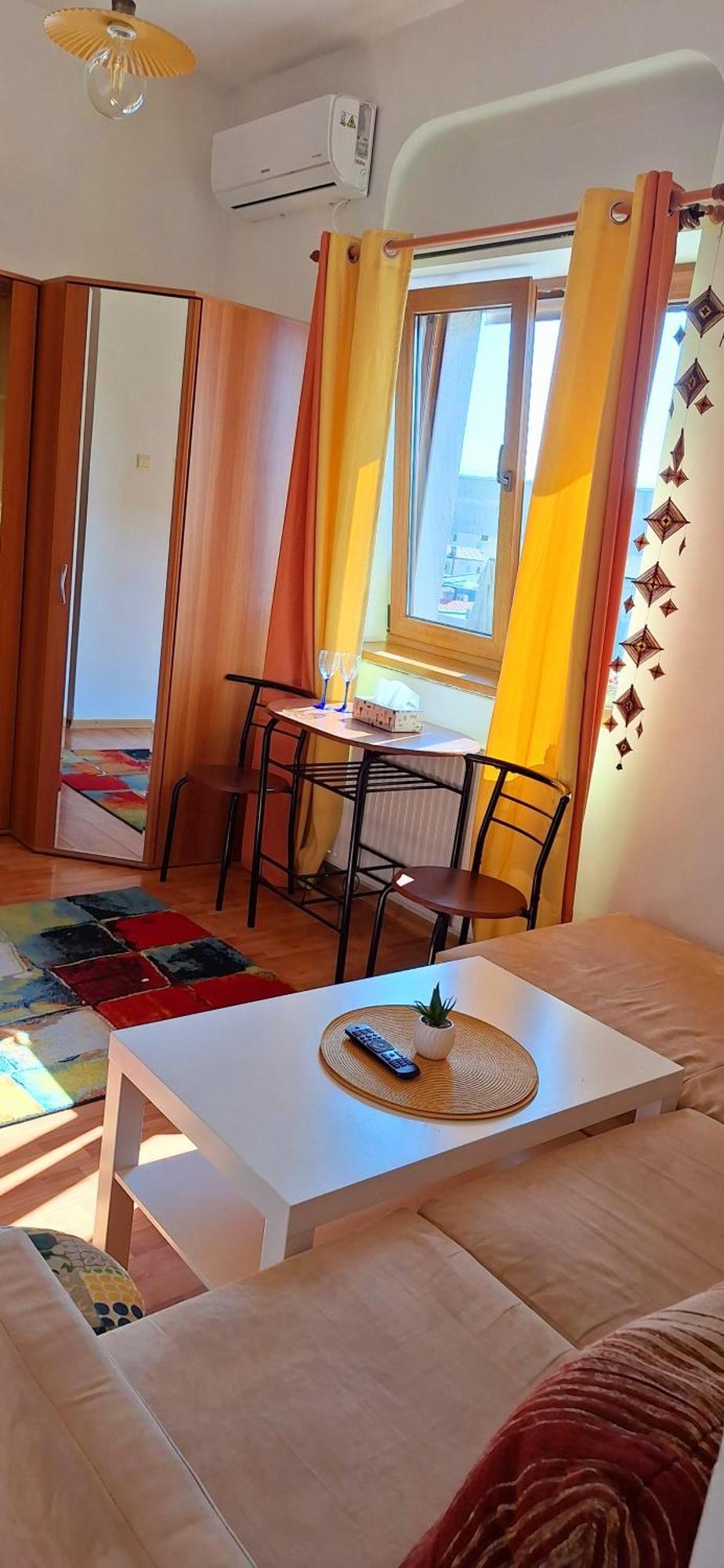 Super Central - Lovely One-Bedroom Apartment On Victoriei Avenue Bucarest Exterior foto